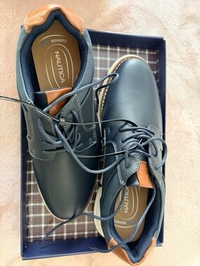 Nautica Men's Navy Lace-Up Casual Oxfords with Tan Accents